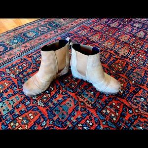 Sorel, size 8 wedge booties